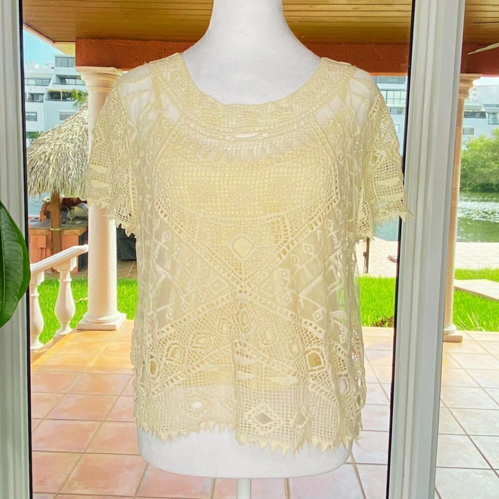 Zara Cream Colored, Crochet Knit Top with Built-In Camisole, Size S